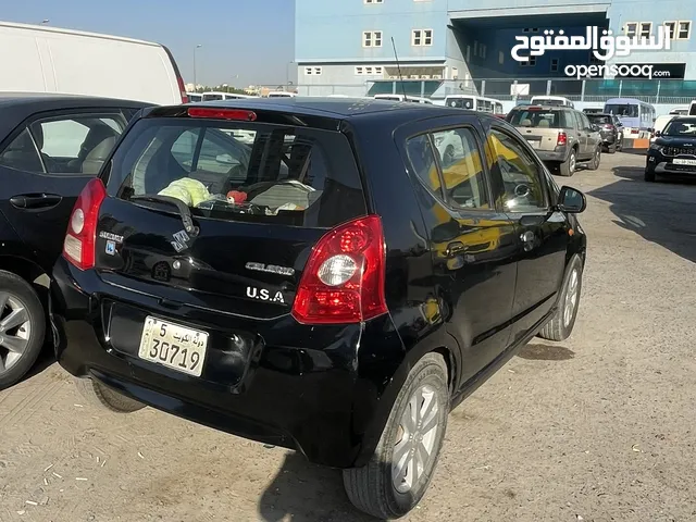 للبيع سوزوكي 2011بحاله ممتازه استخدام سيده
