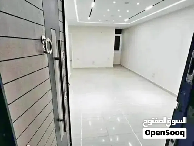 شقه للبيع استلام فورى على المفتاح بڤيو تحفه على اللاجون و اكبر لاند سكيب نزلت من سعرها لسرعة البيع