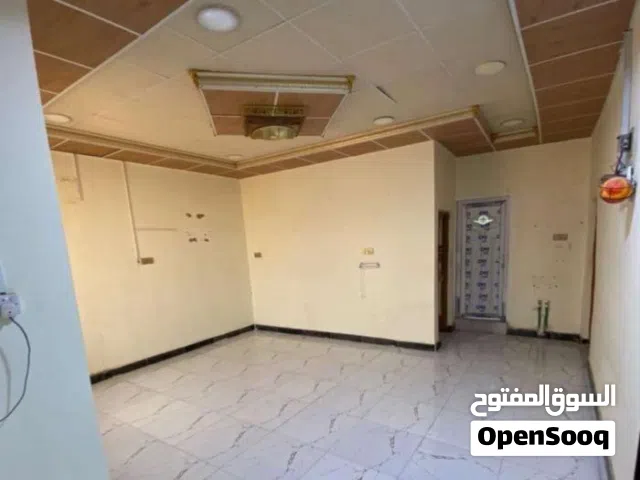 100 m2 2 Bedrooms Apartments for Rent in Basra Al Hai AL Italy