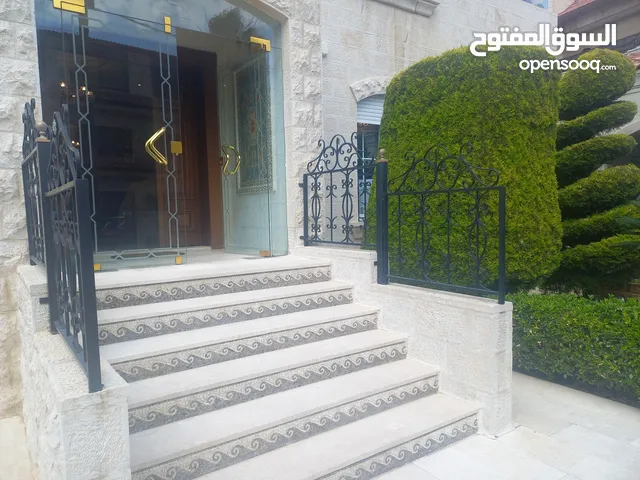 400 m2 4 Bedrooms Apartments for Rent in Amman Abdoun