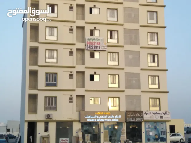 محل في المعبيلة الصناعية للايجار استخدام تجاري وليس صناعي جانب فندق البيرحاء