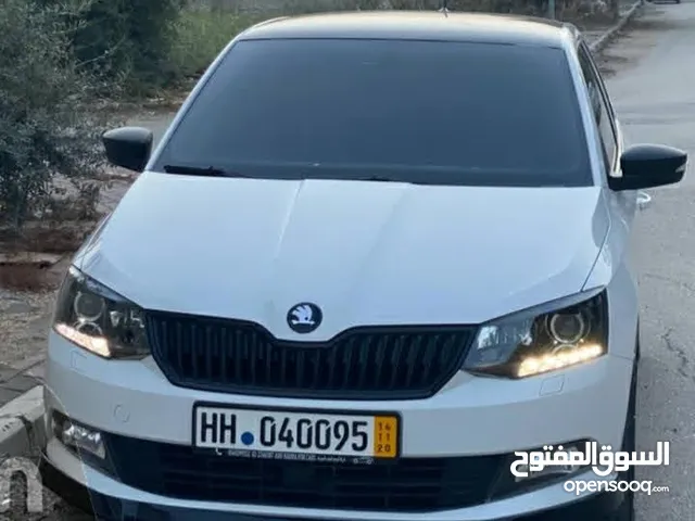 سكودا فابيا اوتومات بنزين ماتور 1200 تيربو ترخيص 2017