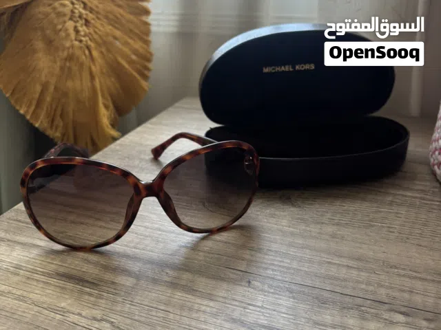 نظاره بولغاري و نظاره مايكل كورس