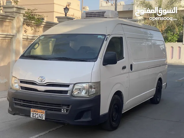 Toyota Hiace cargo fridge 2013