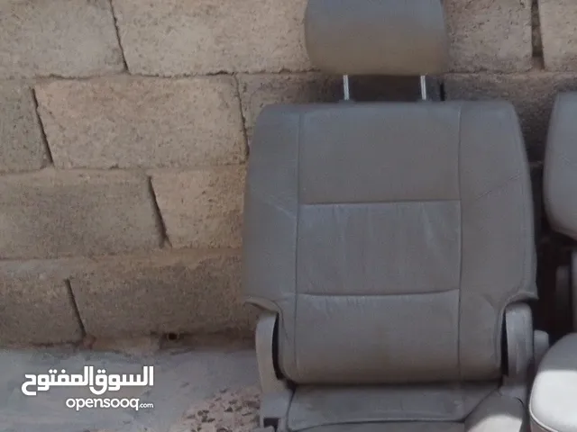 كرسي تيوتا سيكويا صفا ثانيه ومسند للبيع