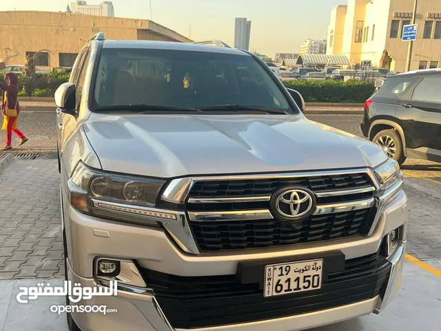 Used Toyota Land Cruiser in Hawally