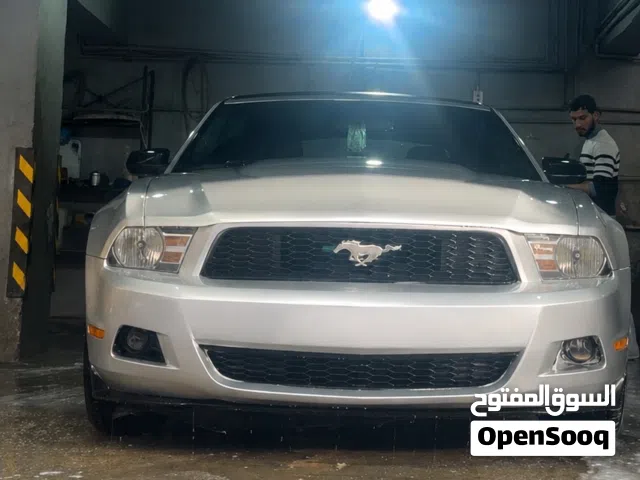 غطا موستنج وضواو اماميه وخلفيه للبيع  موستنج 2010