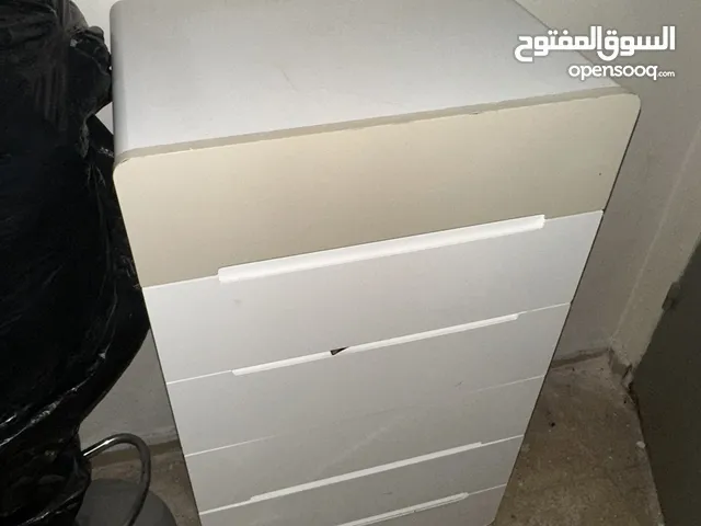 كومدينه للبيع بحالة جيدة