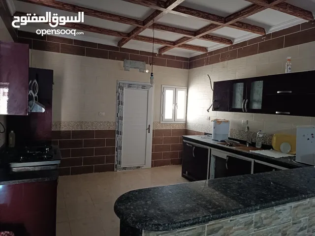 200 m2 5 Bedrooms Townhouse for Rent in Tripoli Khallet Alforjan