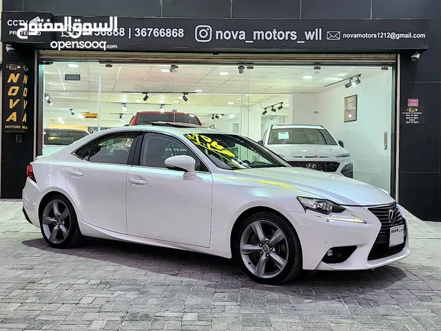 2016 Lexus IS350 Bahraini car 1 owner