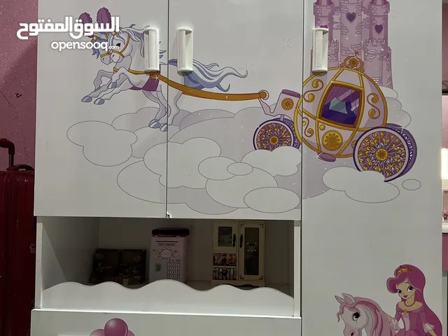 غرفة نوم اطفال بناتية نظيفة