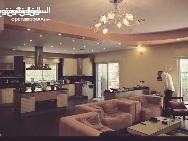 1000 m2 5 Bedrooms Villa for Sale in Amman Dabouq