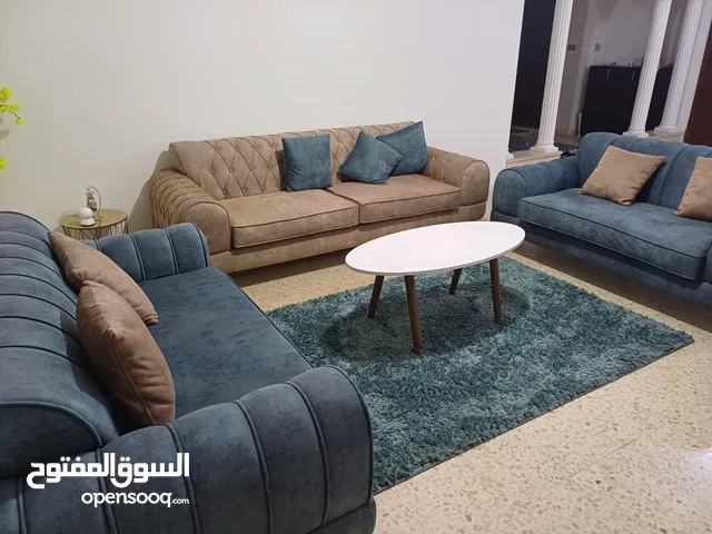 اثاث بيت كامل للبيع كامل بداعي السفر 2800 مع جميع ادوات المطبخ