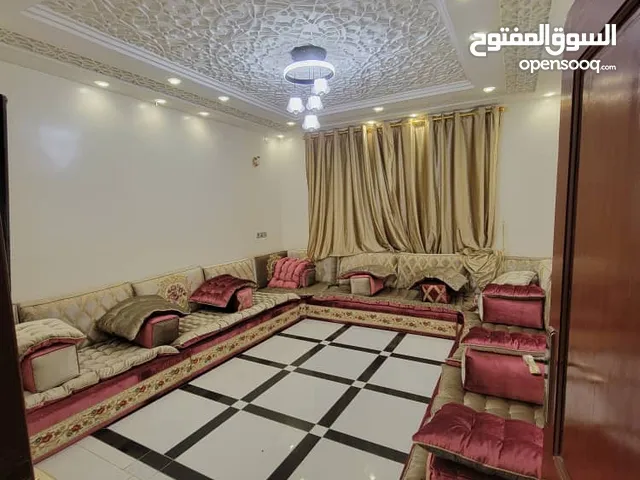 180 m2 4 Bedrooms Apartments for Rent in Sana'a Bayt Baws