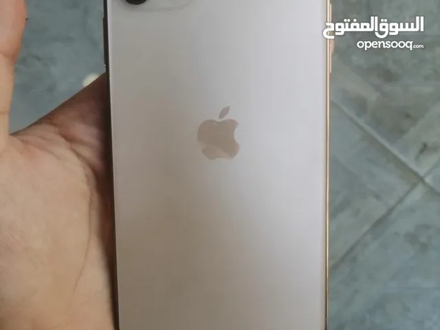 ايفون 11برو ماكس 256جيجا بطاريه 76 مش معيار اشي