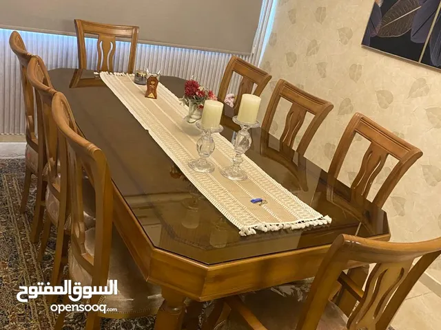 طاوله سفره 8 مقاعد مع طقم كنب كورنر 7 مقاعد