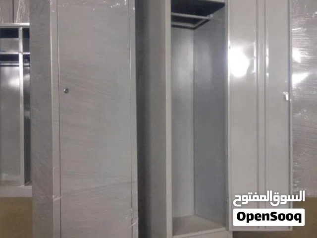 steel cabinut / wardrobe / doulab