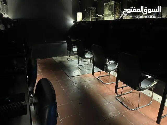 محل الكترونيات و اجهزة كمبوتر للبيع