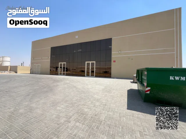 Showroom for Rent in Umm Al Thuoob Industrial Area – 6,500 Sq.ft  Water, Electricity & Sewage Conne