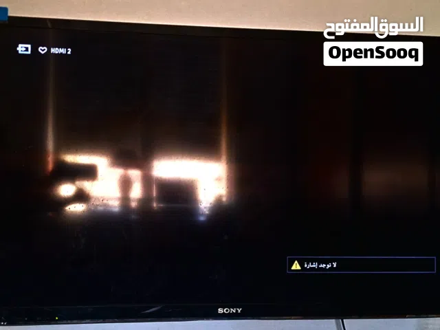 شاشة Sony بحالة نظيفة