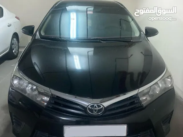 2015 Toyota Corolla Black (GCC Spec)