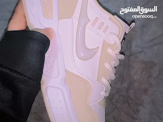 Beige Comfort Shoes in Tunis