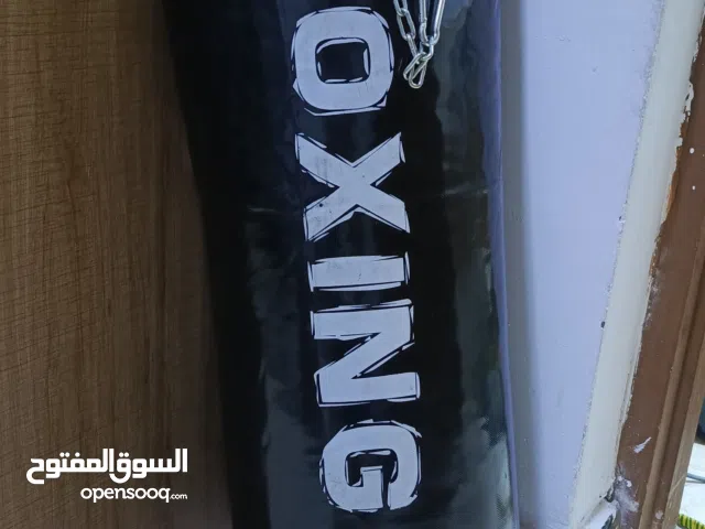 كيس تدريب ملاكمة مع قفازات