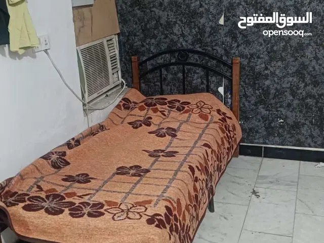 100 m2 2 Bedrooms Apartments for Rent in Baghdad Falastin St