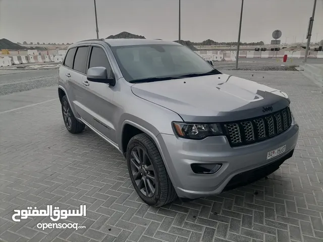جيب جراند شيروكي 2020 للايجار اليومي والاسبوع والشهري Jeep Grand Cherokee 2020 for rent