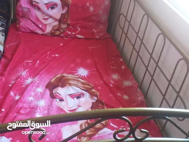 سرير اطفال