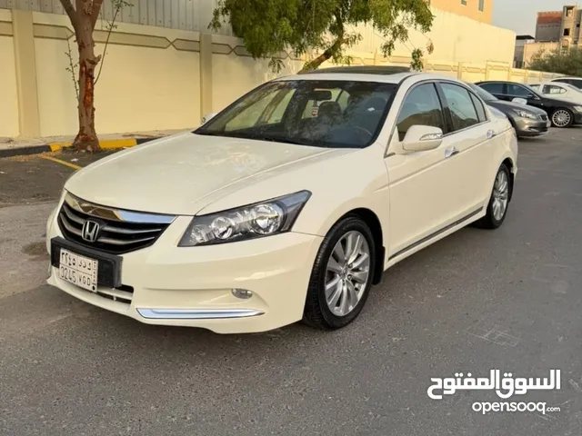 السلام عليكم عرضنا اليوم لمده هذا الاسبوع هوندا أكورد موديل 2011 فل كامل نفقيشن 6 سلندر الممشى 29