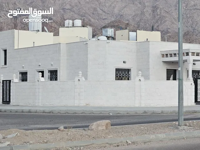 206 m2 More than 6 bedrooms Townhouse for Sale in Aqaba Al Mulqan
