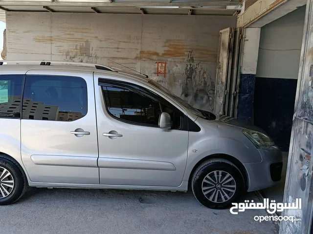 بيجو بارتنر ترخيص 17