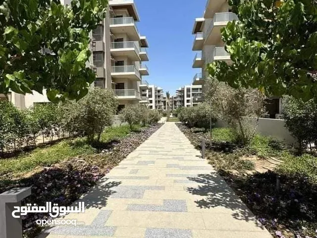 121 m2 2 Bedrooms Apartments for Sale in Cairo Fifth Settlement