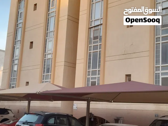 200 m2 4 Bedrooms Apartments for Rent in Hawally Salwa