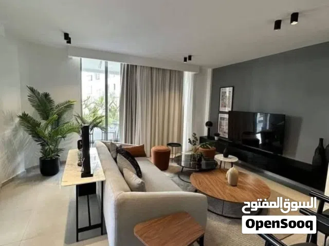 شقه للبيع متشطبه في كمبوند سوديك ايست.