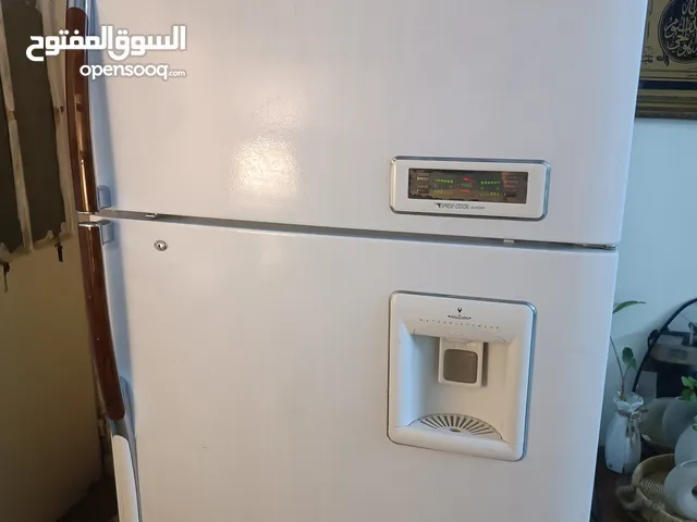 ثلاجة LG مستعمل للبيع