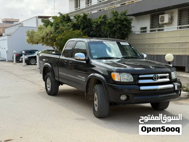 تويوتا تندرا قبينه وربع. 2004