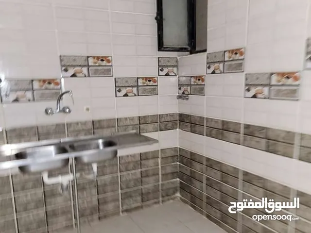 100 m2 3 Bedrooms Apartments for Rent in Sana'a Dar Silm