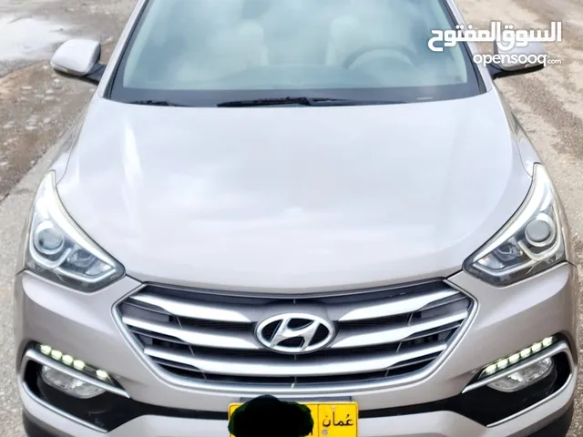Hyundai Santa Fe GLS in Muscat