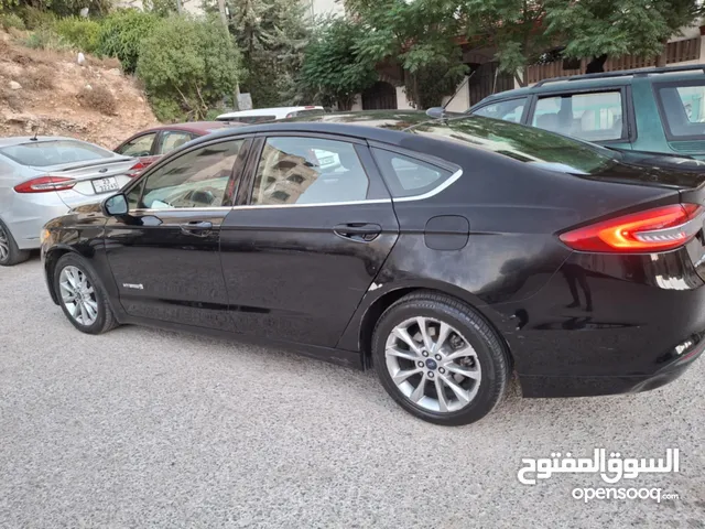 سيارة فورد فيوجن