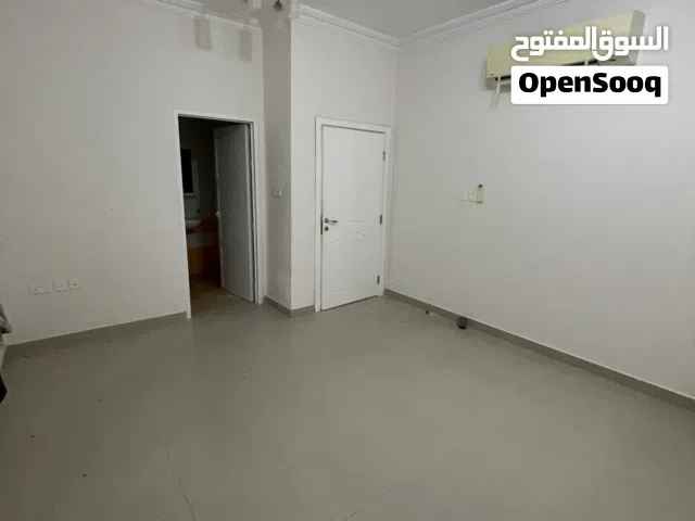 100 m2 Studio Apartments for Rent in Muscat Al-Hail