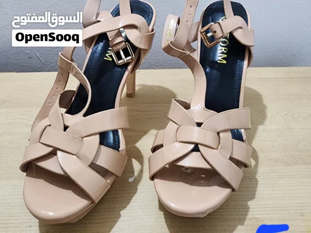 احذيه مفتوحه كعب عالي