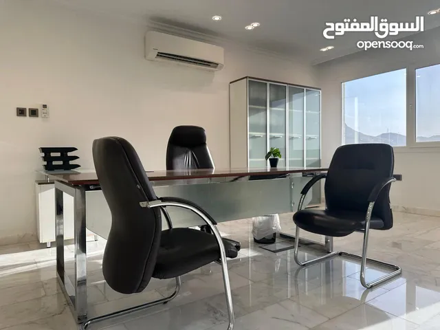 Unfurnished Modern Offices For Rent, Misfah (REF: MU062401MI)