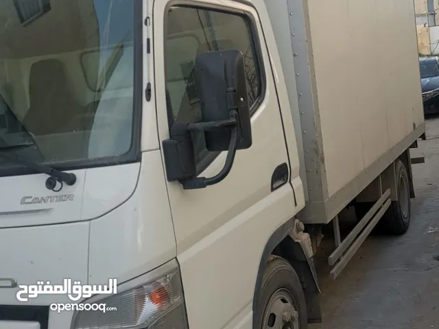 مصنع مياه وماكينة كاسات