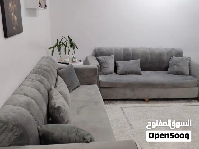 كنب للبيع نظيف