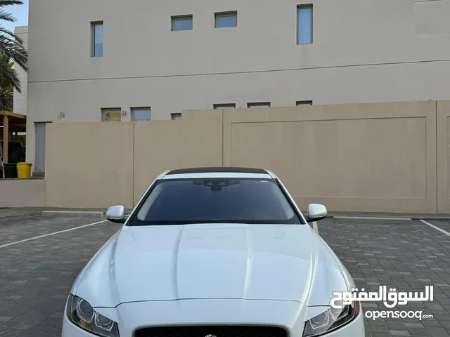 2020 XF VERY CLEAN