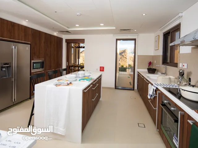 497 m2 4 Bedrooms Villa for Sale in Muscat Qantab