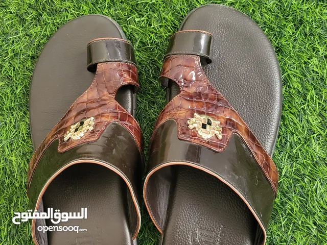 نعل مستعملات قياس 44