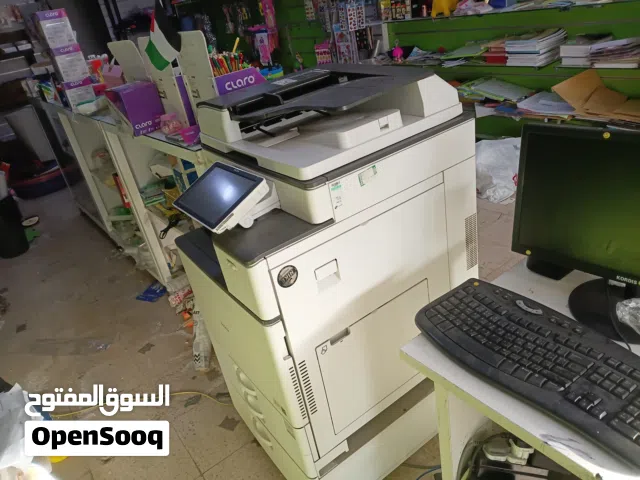 اغراض مكتبة للبيع